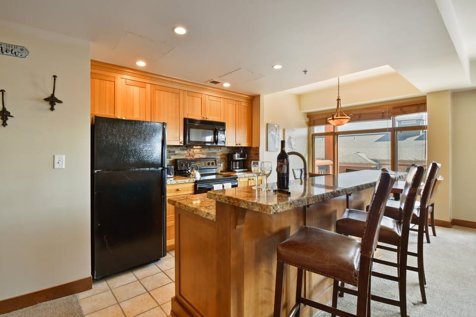Breakfast bar