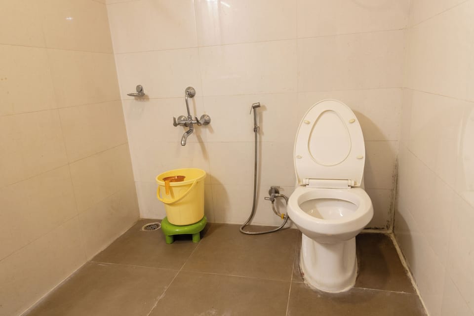 Shower, free toiletries, towels, soap