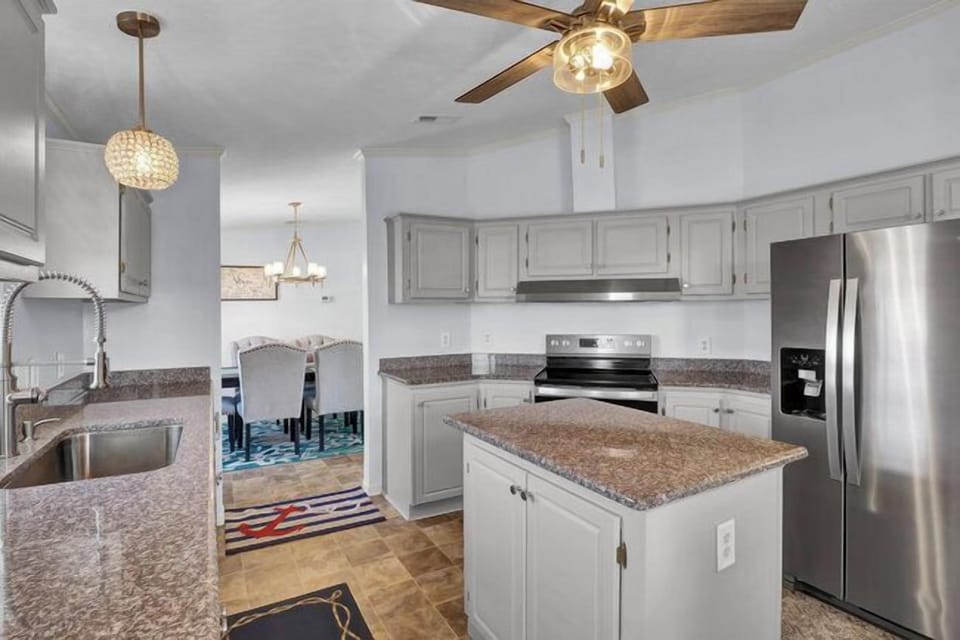 Equipped Kitchen