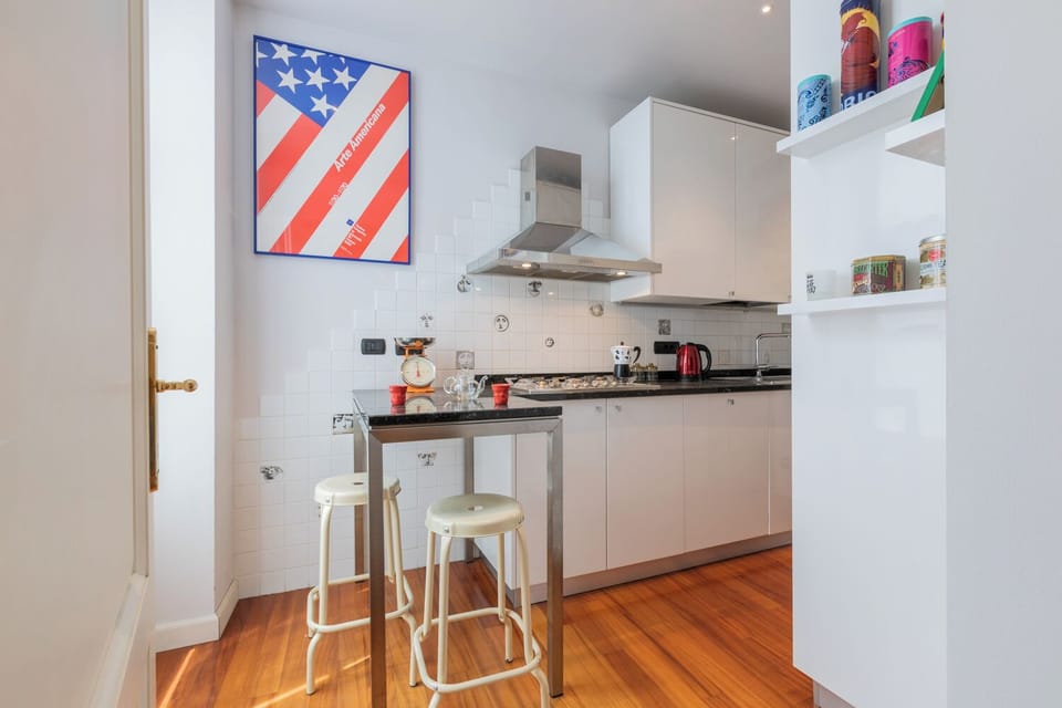 Apartment, Balcony | Private kitchen | Electric kettle