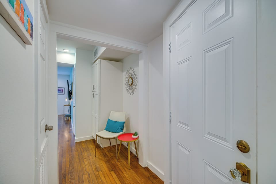 Apartment (1 Bedroom) | Interior