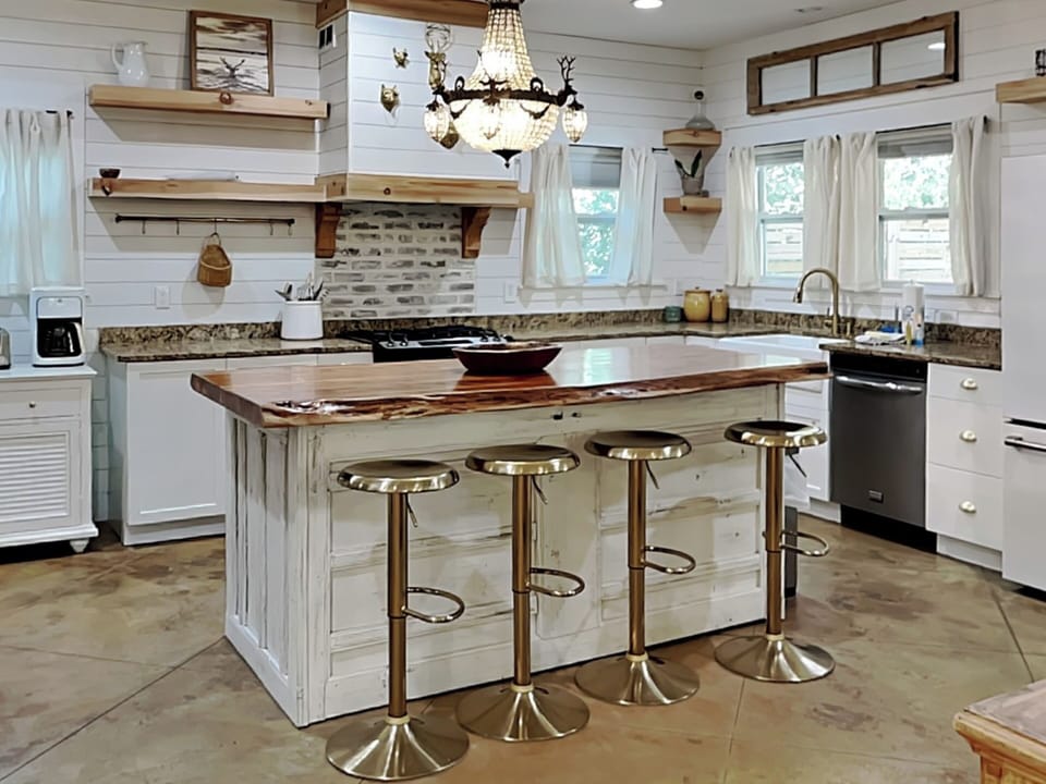 Kitchen Island with Seating
