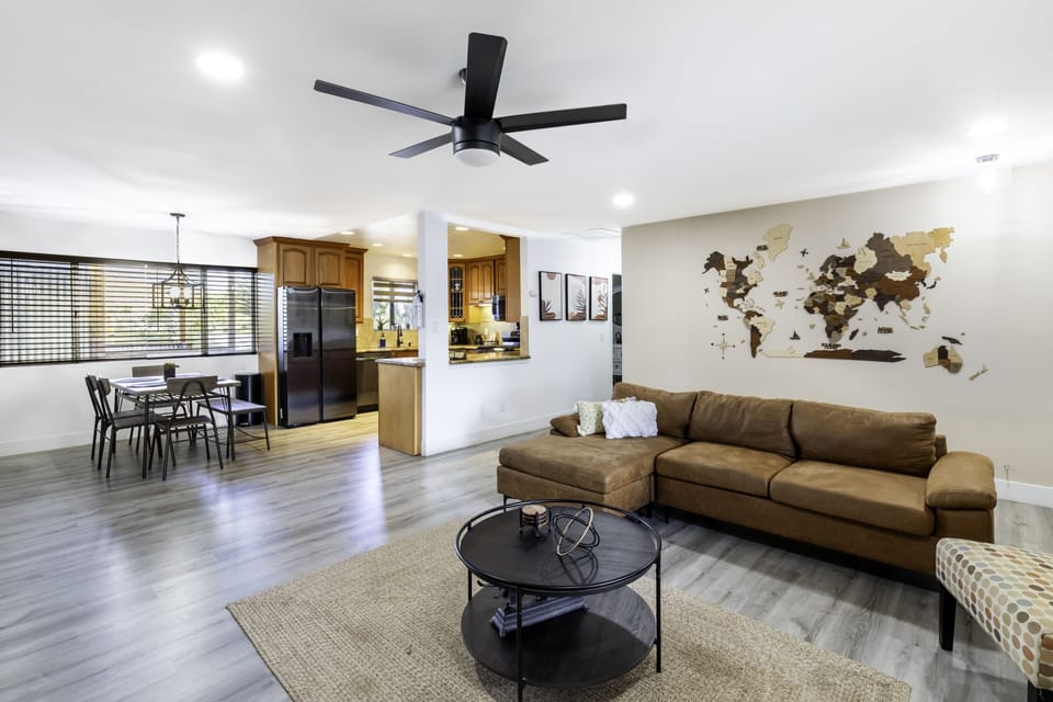 House, 3 Bedrooms | Living area