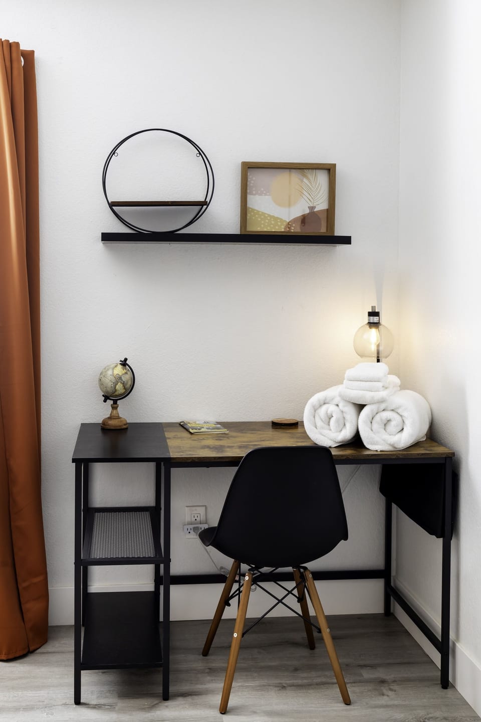 House, 3 Bedrooms | Business center