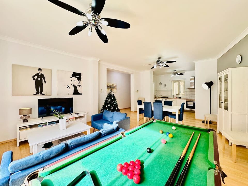 Game room