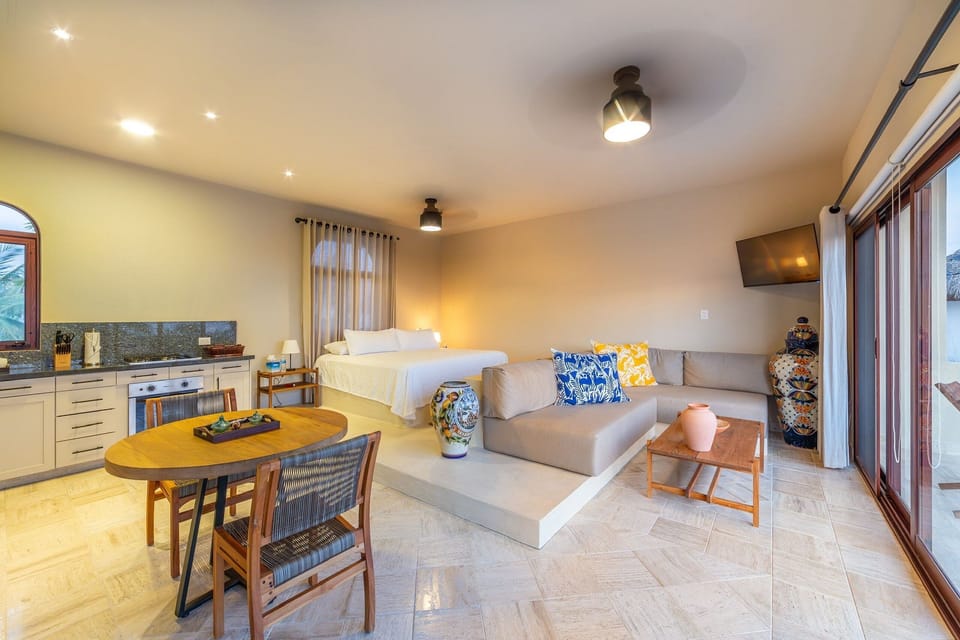 Bed,Living Room
