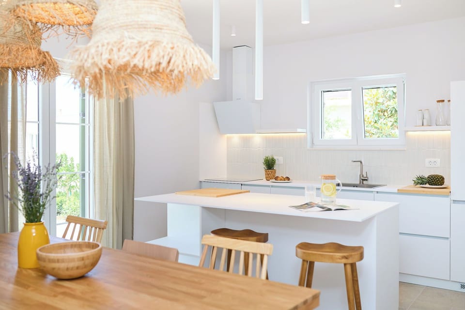 Kitchen / dining area