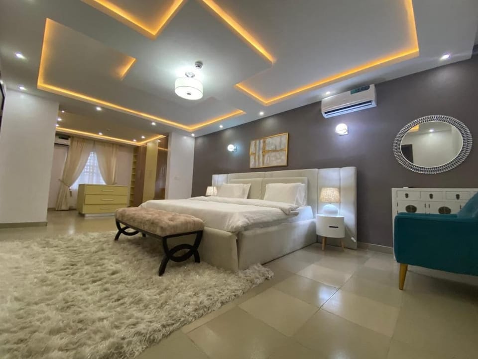 Executive Apartment | 1 bedroom, in-room safe, soundproofing, free WiFi