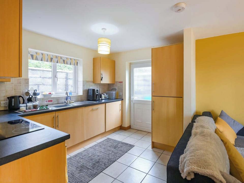 Open plan living space | High Tide, Plas Panteidal, near Aberdovey