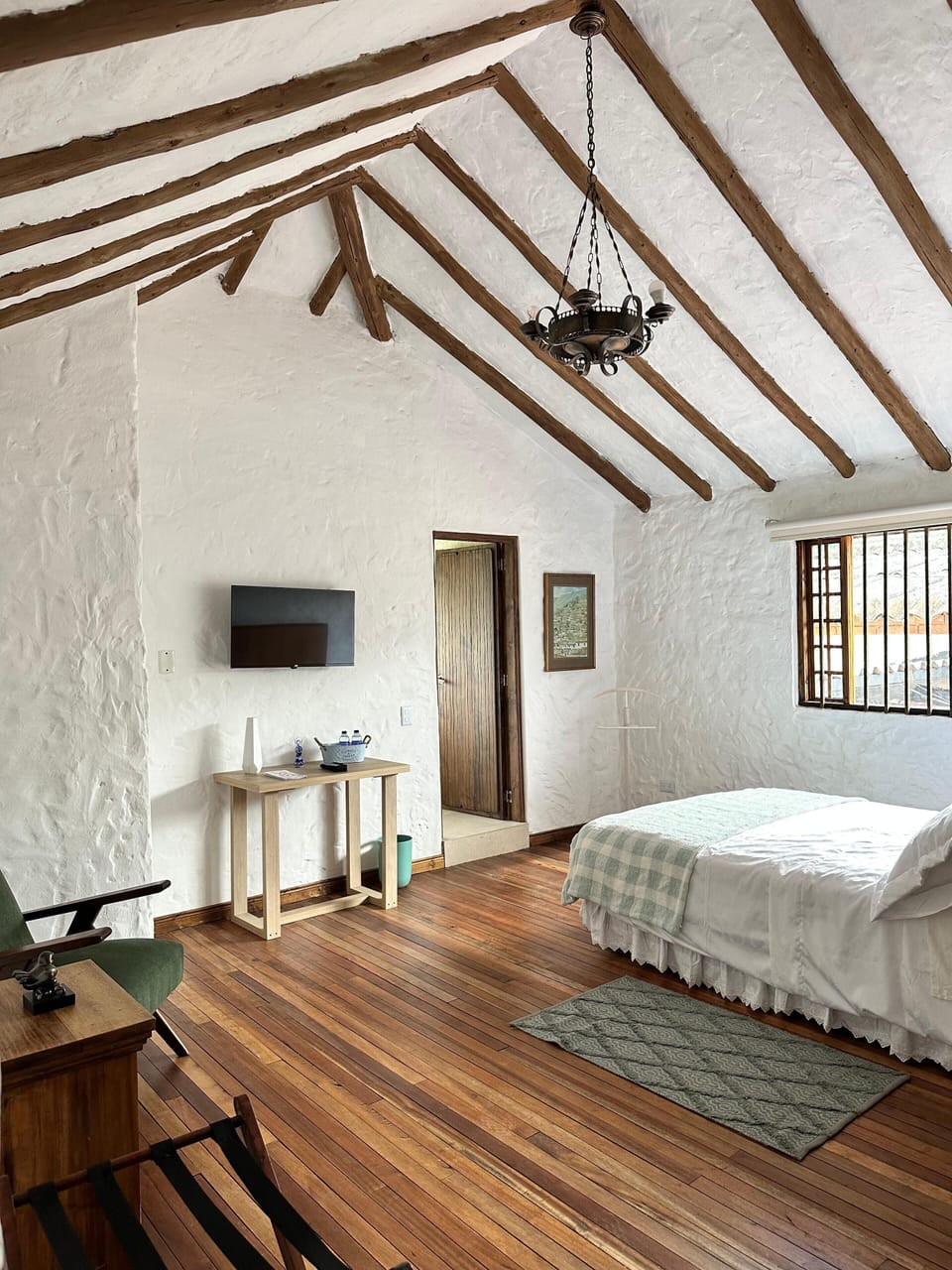 Standard Room, Courtyard View | Individually decorated, individually furnished, desk, laptop workspace