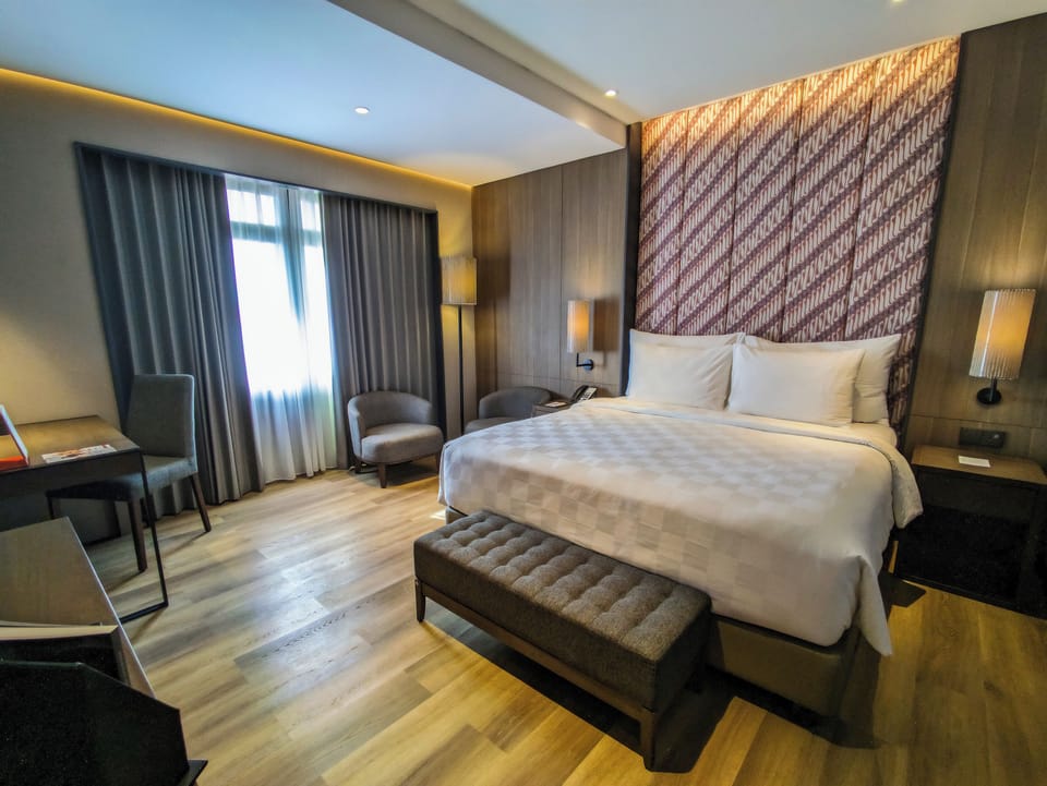In-room safe, desk, soundproofing, iron/ironing board