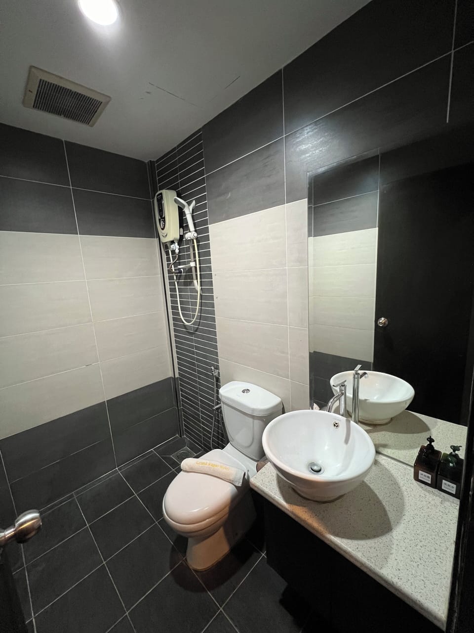Shower, towels, soap, shampoo