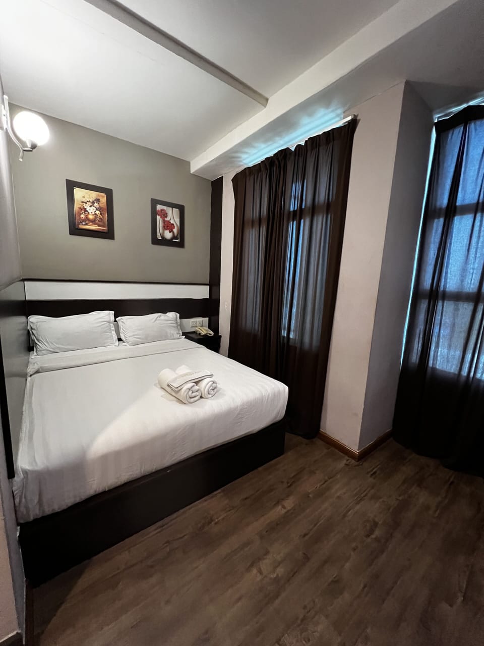 Standard Double Room | Desk, iron/ironing board (on request), WiFi (free)