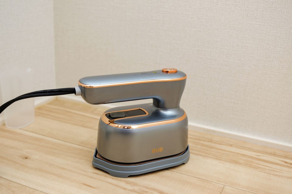 Iron/ironing board