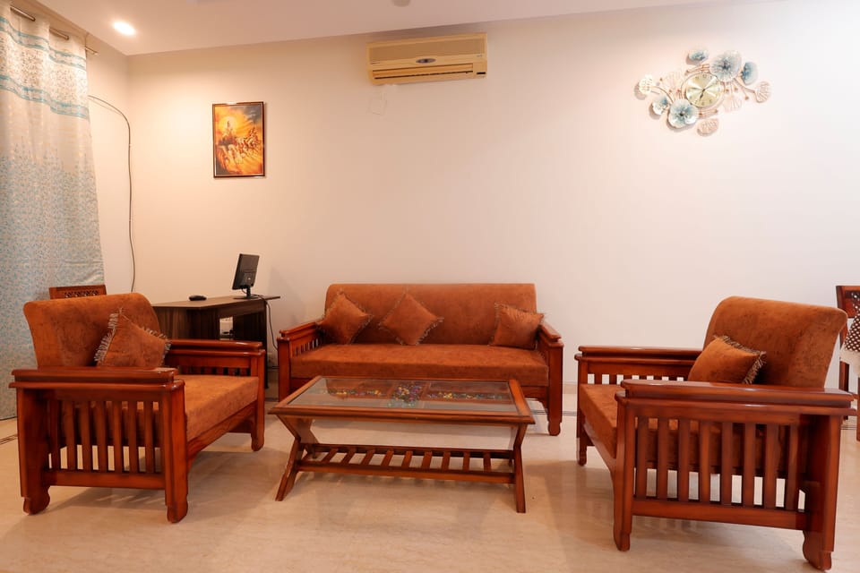 Room, 1 Bedroom, Smoking | Lounge