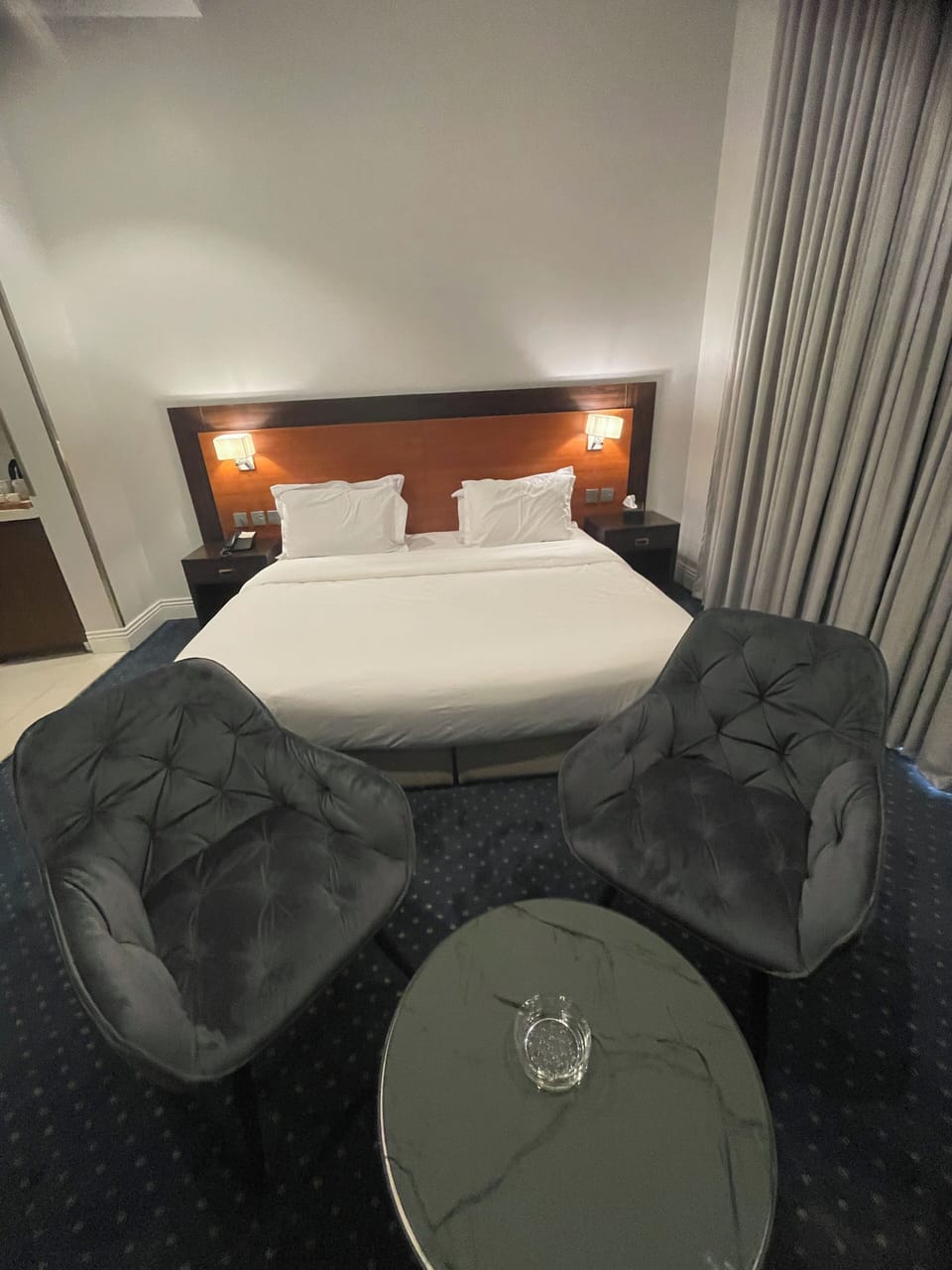 Deluxe Room, City View | Egyptian cotton sheets, premium bedding, in-room safe, laptop workspace