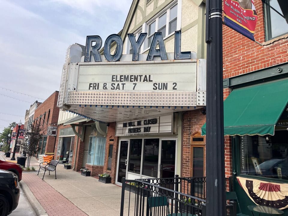 This property is conveniently located near a cinema, offering easy access to the latest films. Whether you`re looking to enjoy a movie night or a weekend outing, you’ll have the perfect entertainment just a short drive away.
