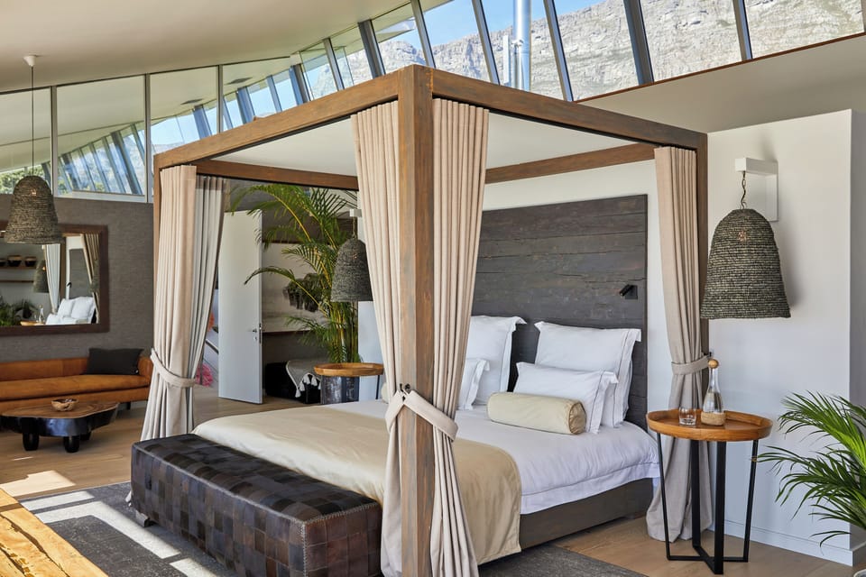 Deluxe Suite, City View | In-room safe, desk, laptop workspace, blackout drapes