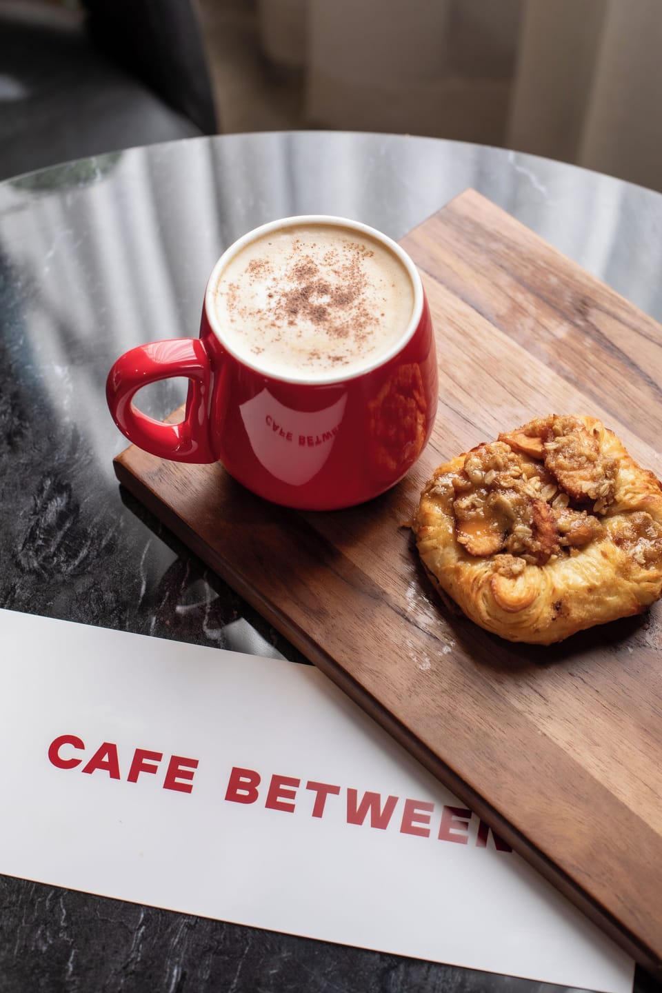 Daily cooked-to-order breakfast (USD 40 per person)