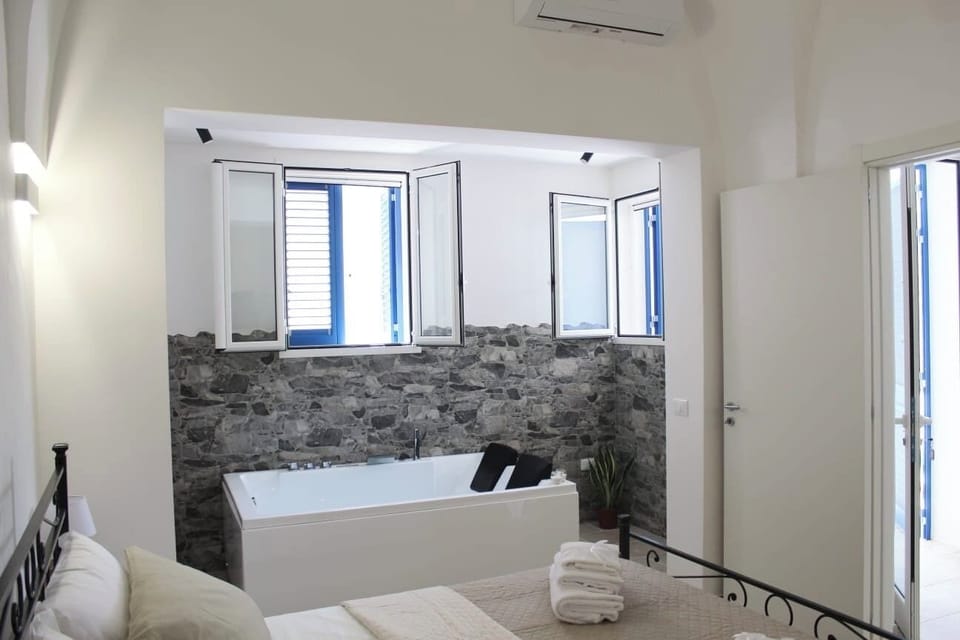 Suite, Private Bathroom | Desk, free WiFi