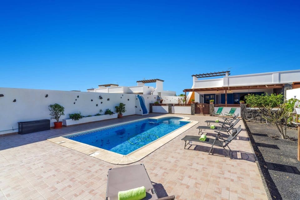 Villa Arisen image