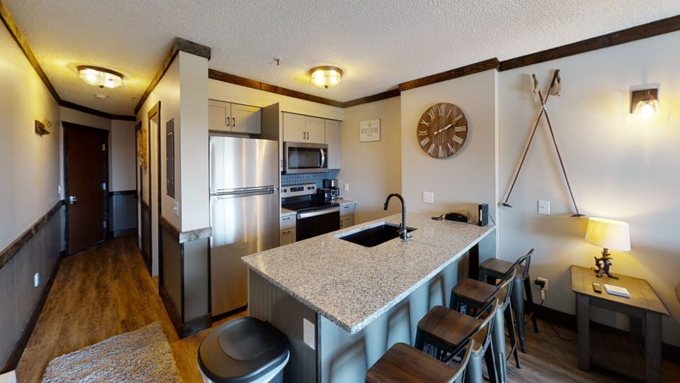Indoors, Kitchen, Refrigerator, Microwave, Home Decor