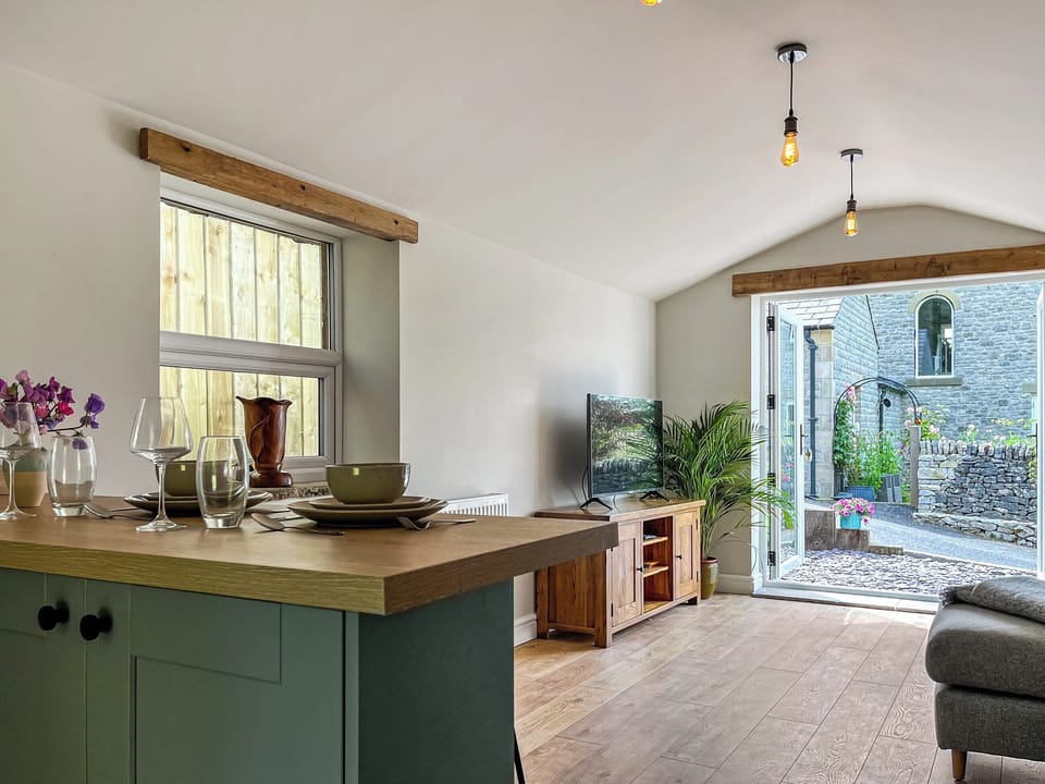 Open plan living space | The Calf Shed, Buxton