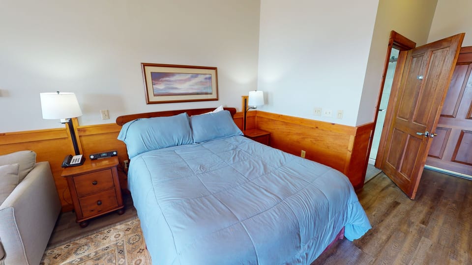 Indoors, Floor, Flooring, Hardwood, Bed