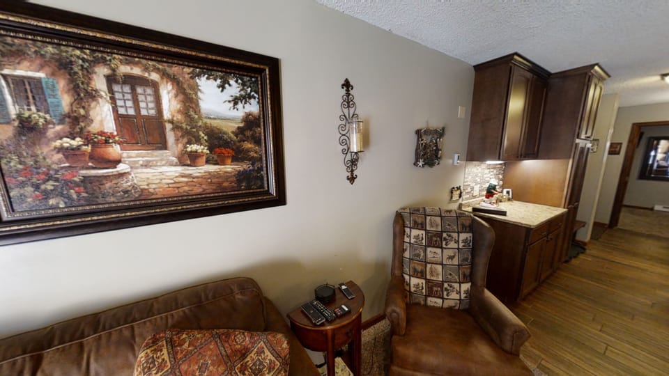 Furniture, Indoors, Living Room, Couch, Hardwood