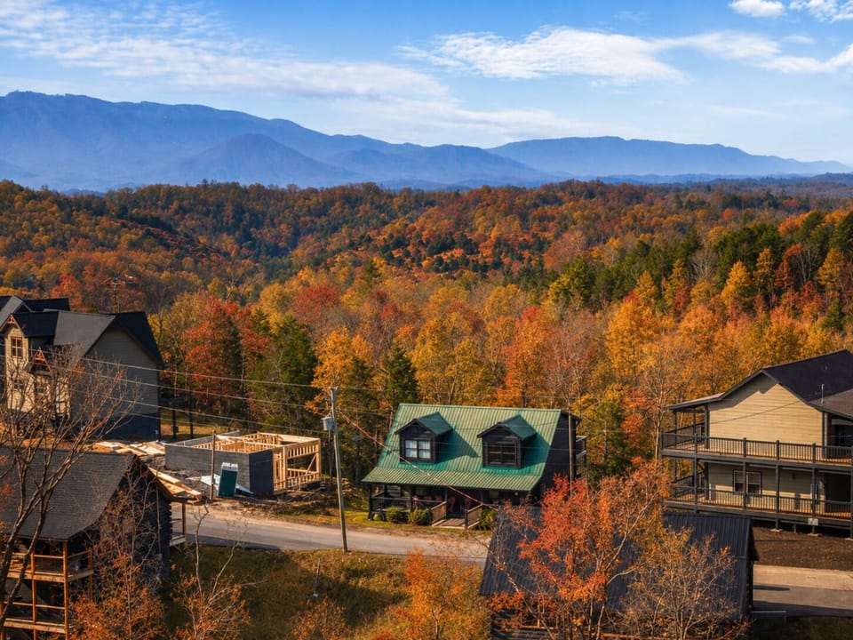 Enjoy the fall foliage as the seasons change in the Smoky Mountains
