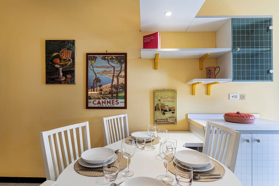 Apartment, Balcony | Private kitchen | Fridge, microwave, oven, stovetop