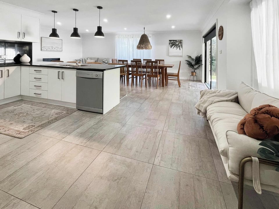 Kitchen / Dining