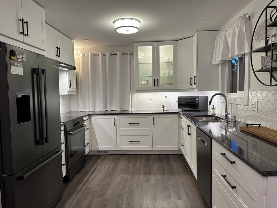 Kitchen featuring Bosch Appliances
