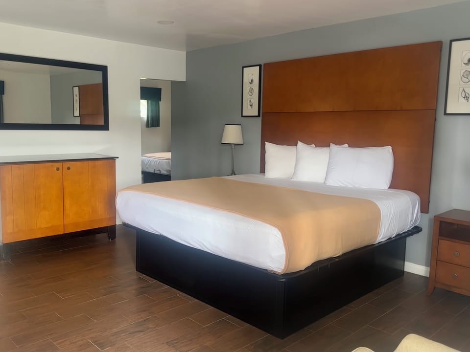 Deluxe Double Room | Free WiFi