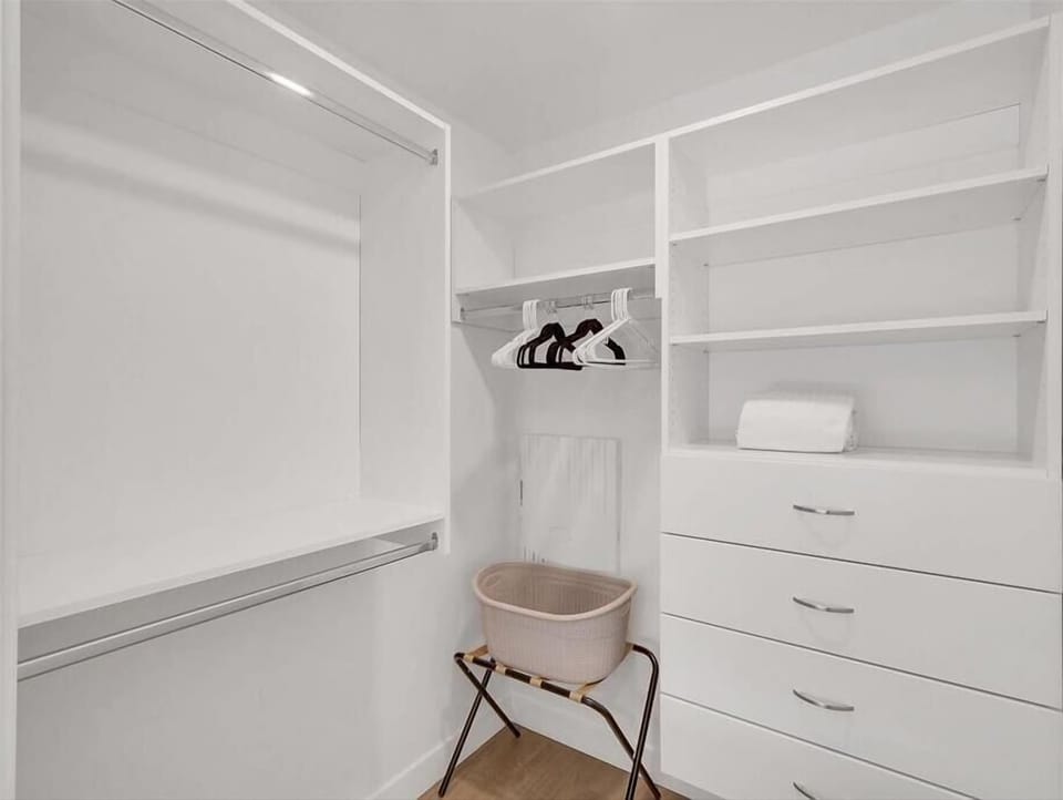 Downtown Phoenix Phoenix 1 Bedroom Bedroom 1 Closet