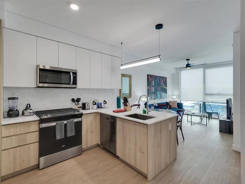 Downtown Phoenix Phoenix 1 Bedroom Kitchen