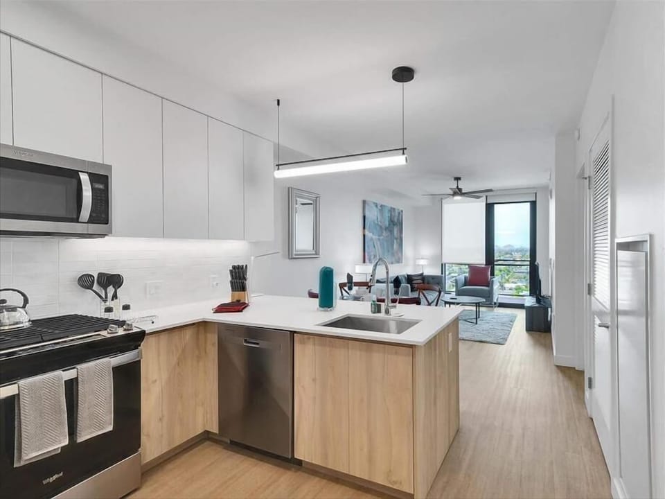 Downtown Phoenix Phoenix 1 Bedroom Kitchen