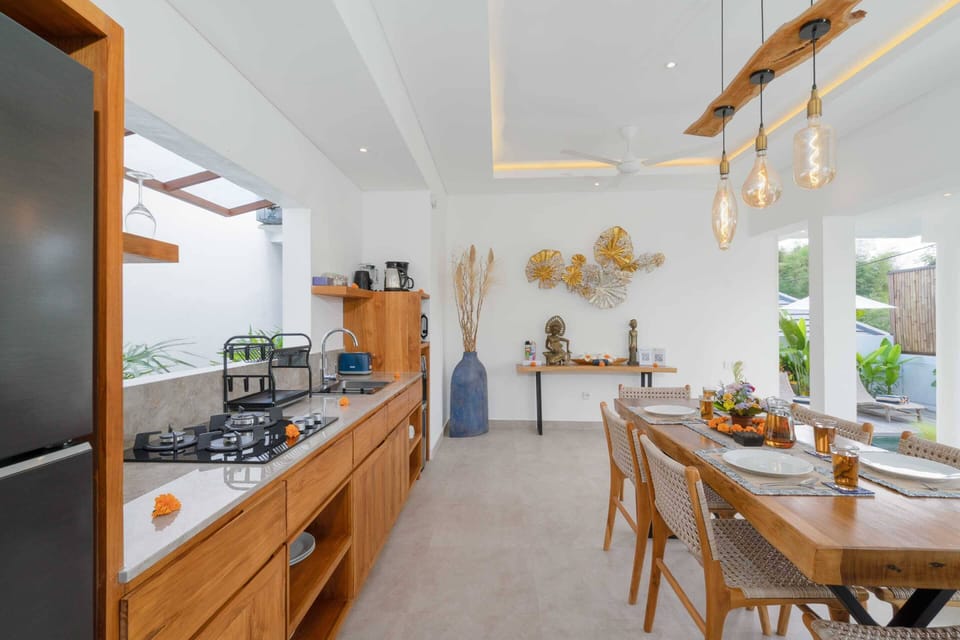 Basic Villa | Private kitchen | Fridge, microwave, stovetop, electric kettle