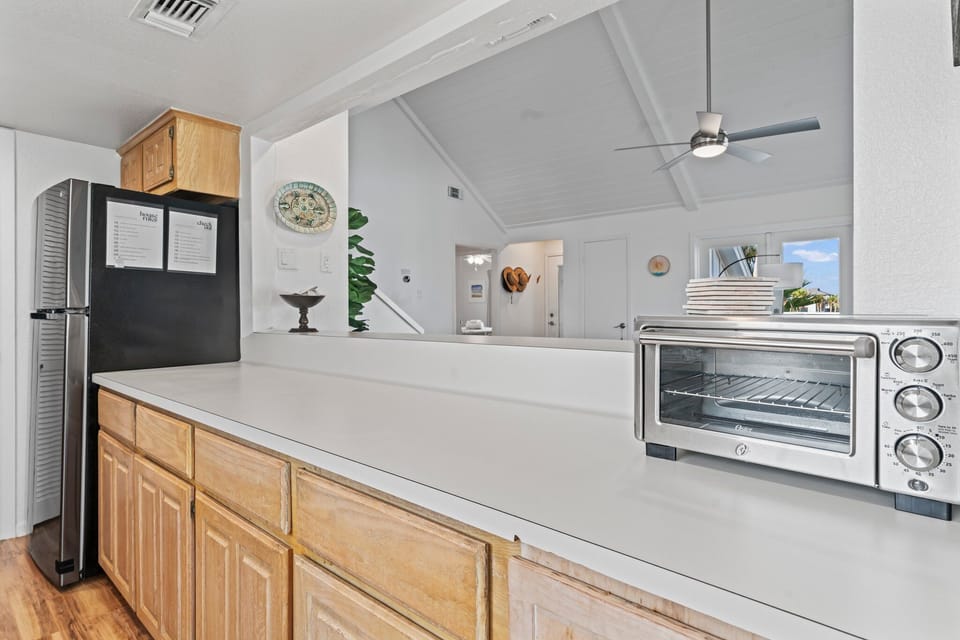 Spacious counters!