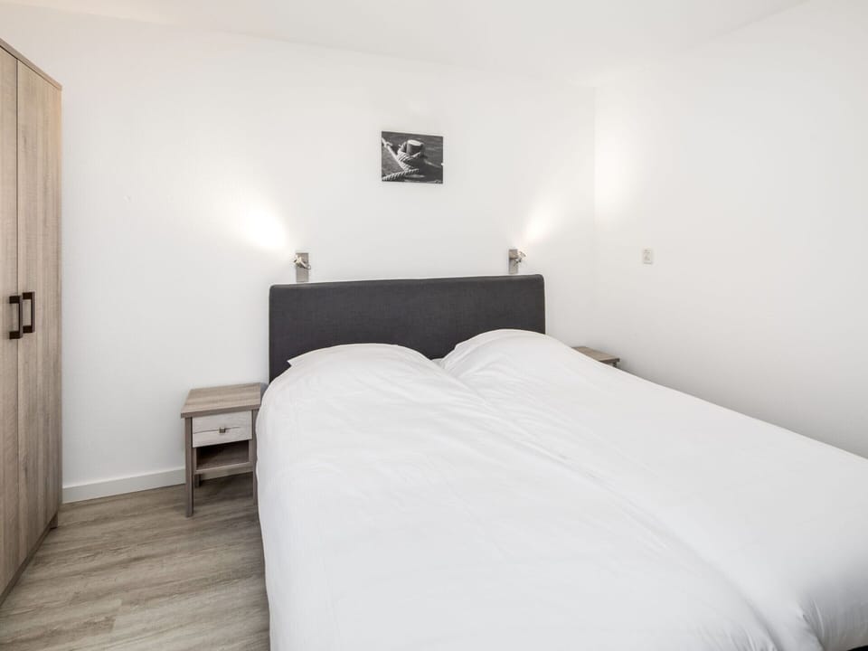 House | 3 bedrooms, individually furnished, bed sheets