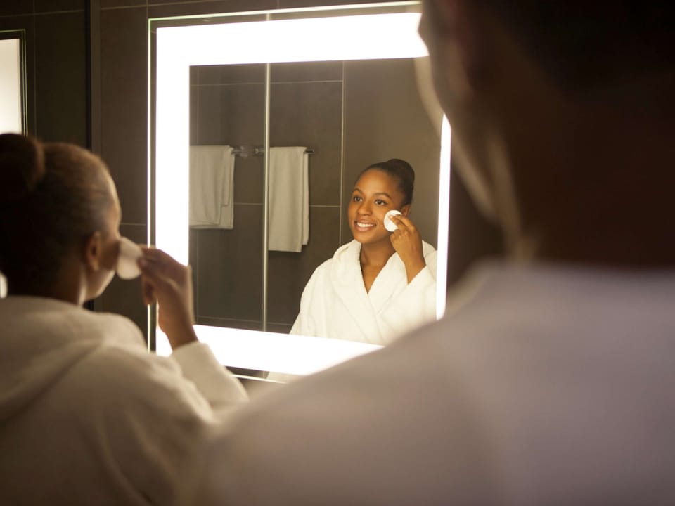 Superior Room, 2 Twin Beds | Premium bedding, minibar, in-room safe, desk