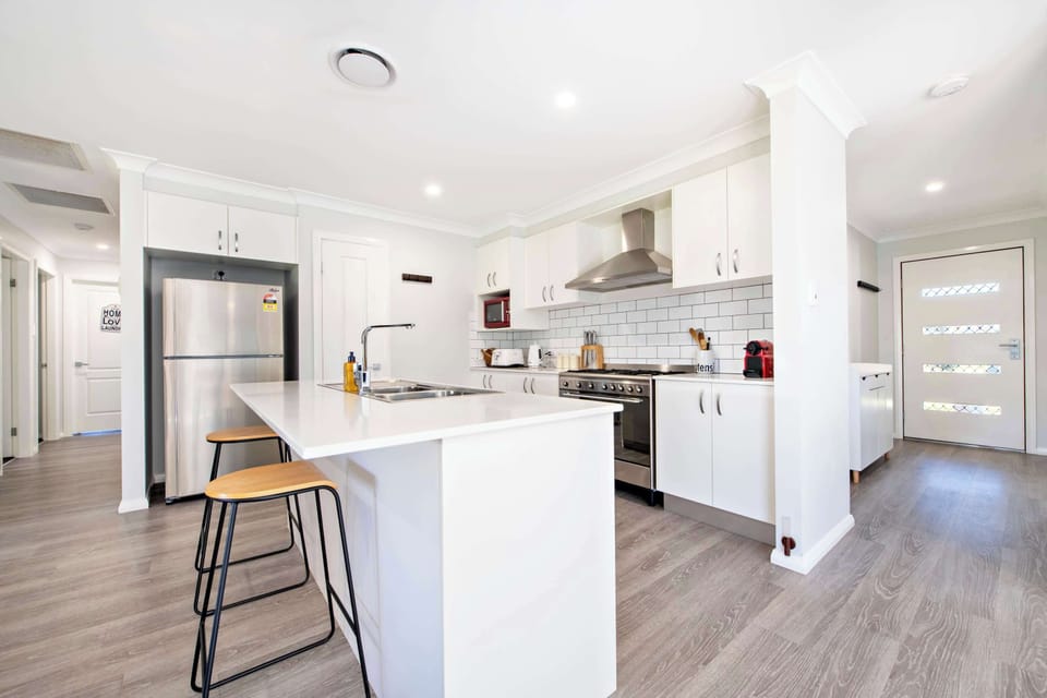 Kitchen + NESPRESSO Coffee Machine + Breakfast Bar/Stools
