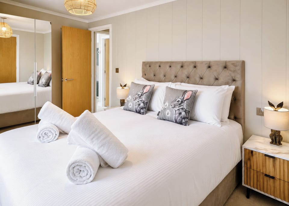 Bedroom, Bed, House