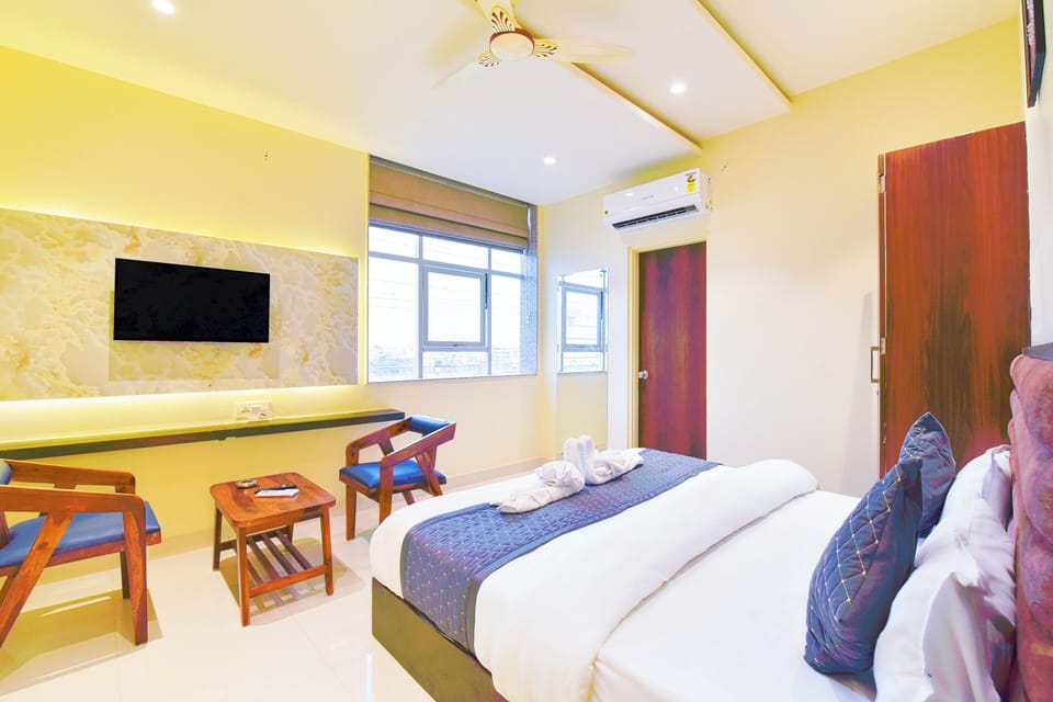 Deluxe Double Room, City View | Free WiFi