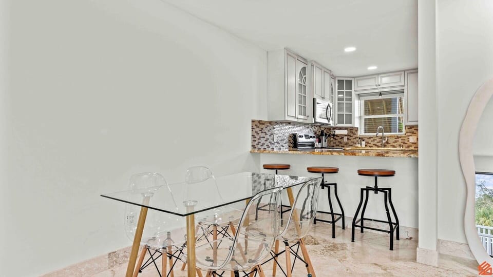 Host dinners in style with our spacious dining area.