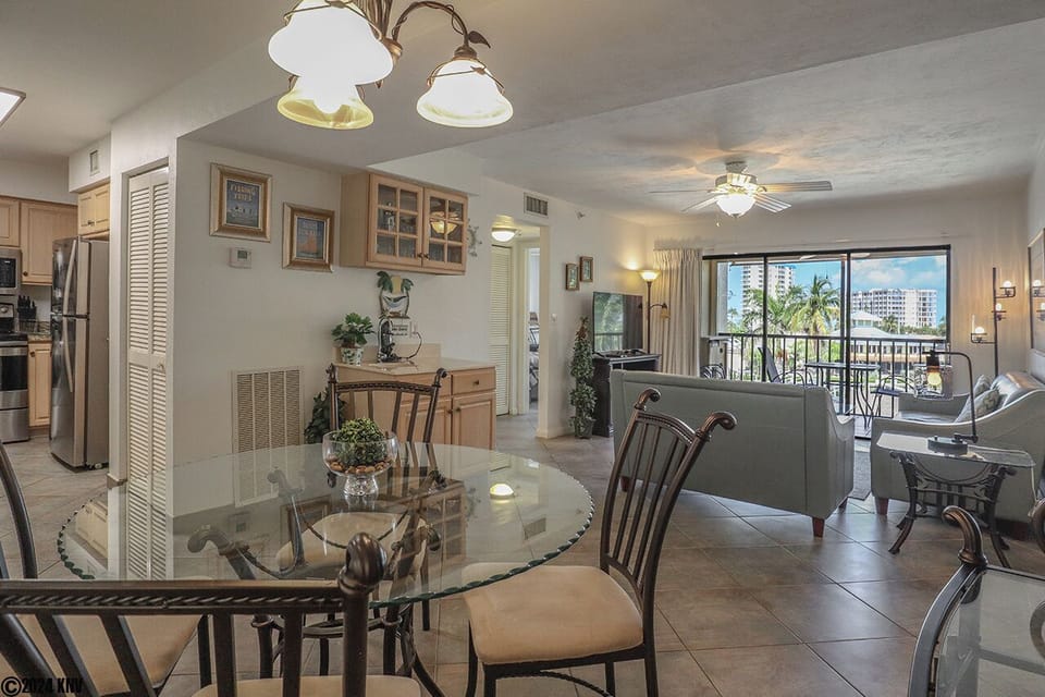 The very beautiful Santa Maria 302 offers 2 Bedroom, 2 Bath accommodations just a short walk to the beach