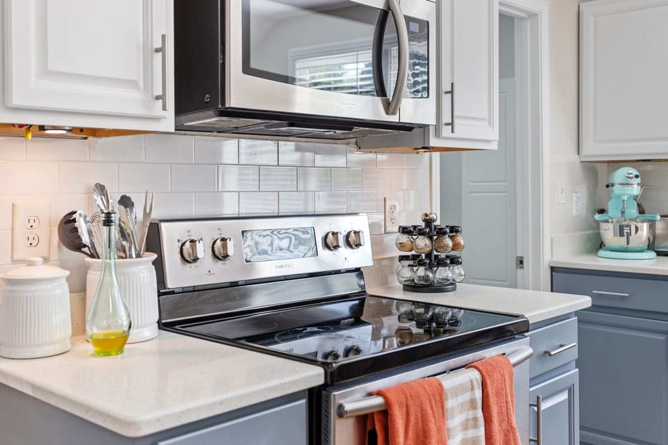 main house kitchen
