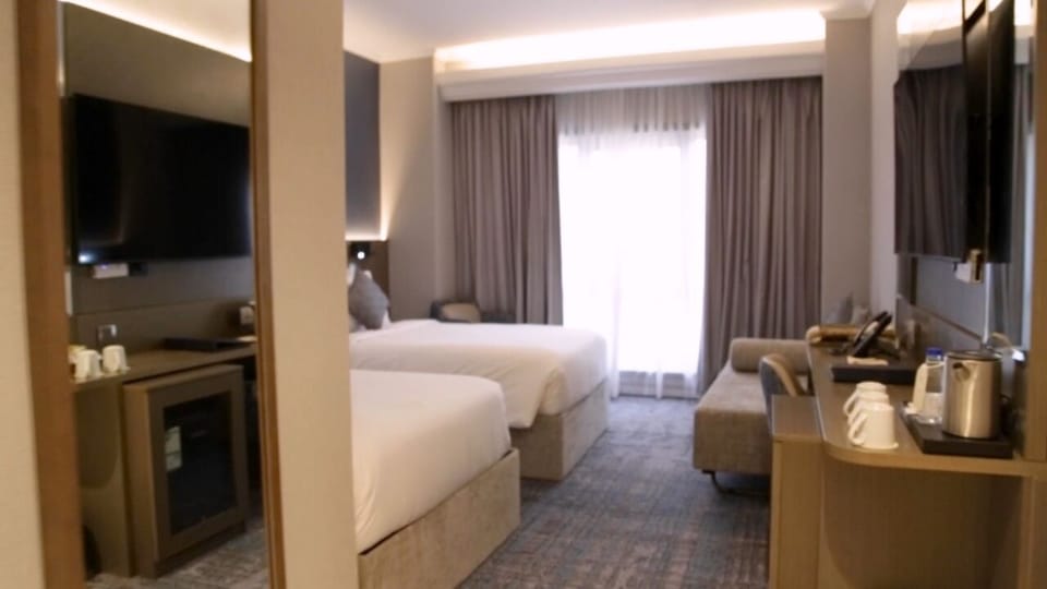 Standard Twin Room with Sofa | Blackout drapes, soundproofing, iron/ironing board, WiFi (free)