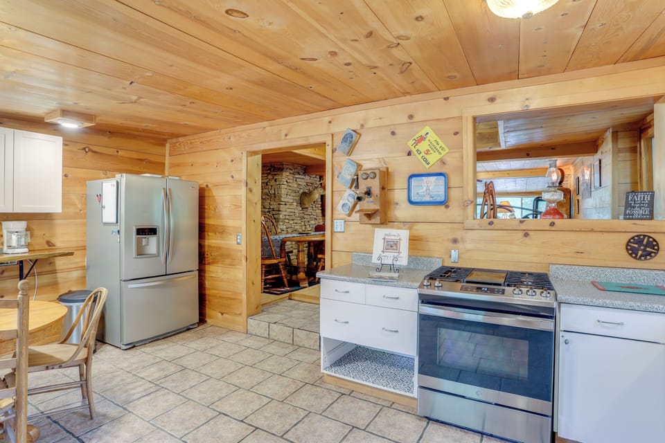 House (2 Bedrooms) | Interior