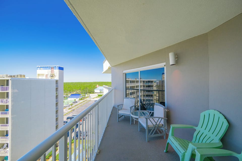 Tradewinds 806-3